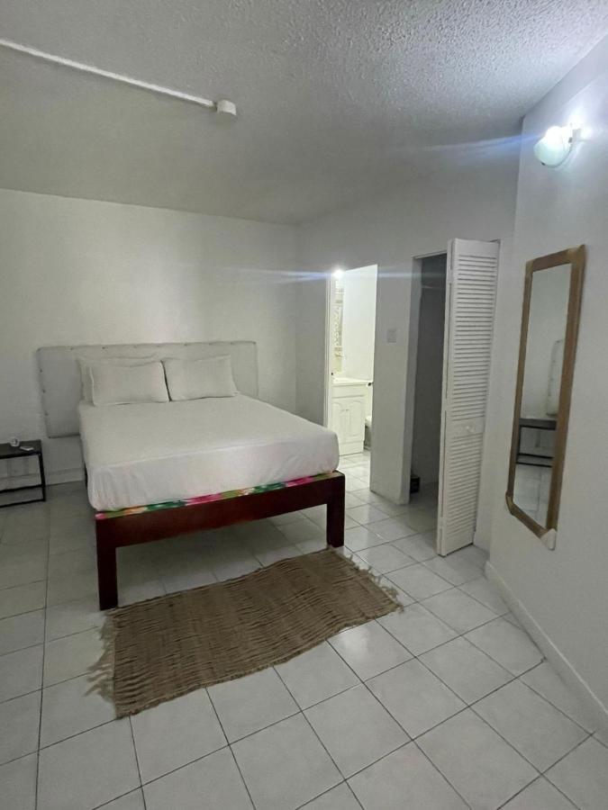 Finest Accommodation Marley Manor Apt # 513 Ground Floor 6 Marley Rd Kgn 6 كينغستون المظهر الخارجي الصورة